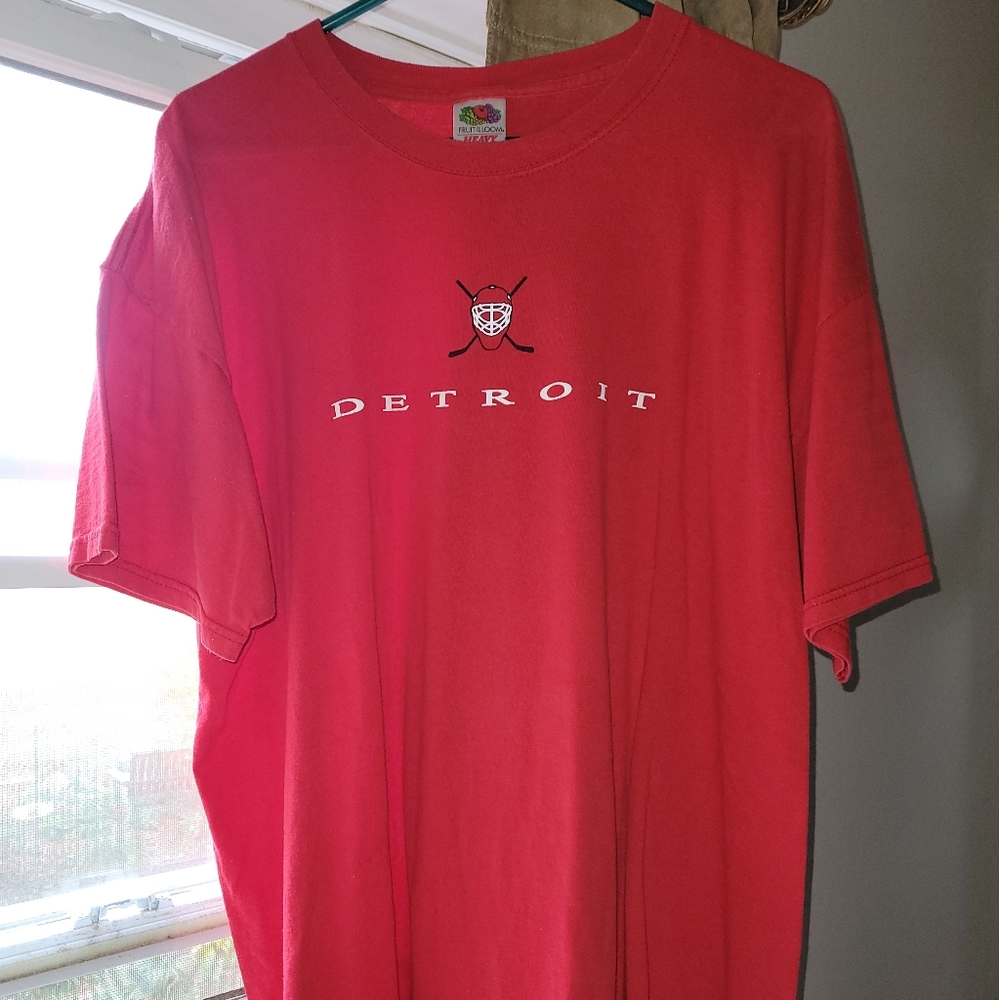 Detroit Redwings shirt sleeve tshirt 2xl